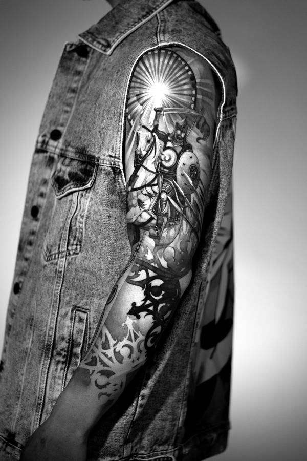 Sleeve in Schwarz und Grau